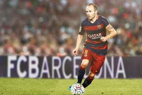 FIFA官网中文-阿扎伦卡与德罗巴的2分钟跨界激战，胜负一念之间